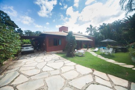 Casa de condomínio à venda com 350m², 4 quartos e 4 vagas Casa de condomínio à venda com 350m², 4 quartos e 4 vagasJardim - piscina