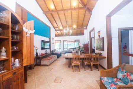 sala de casa de condomínio à venda com 4 quartos, 350m² em Retiro do Chale, Brumadinho
