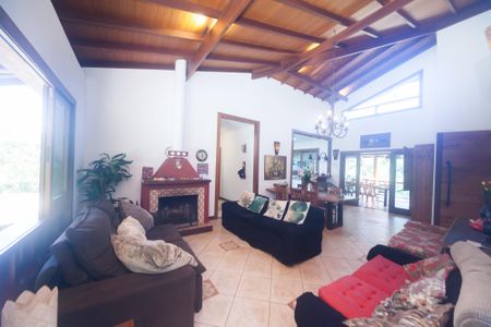 sala de casa de condomínio à venda com 4 quartos, 350m² em Retiro do Chale, Brumadinho