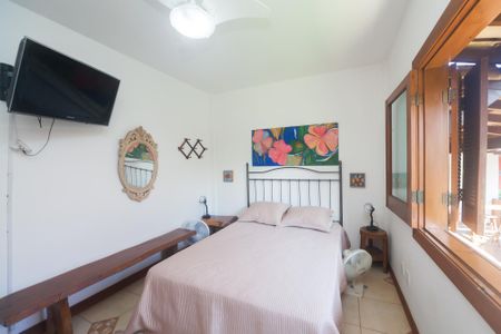 Casa de condomínio à venda com 350m², 4 quartos e 4 vagas Casa de condomínio à venda com 350m², 4 quartos e 4 vagassemi suite 1