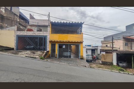 Casa à venda com 110m², 1 quarto e 2 vagasFachada