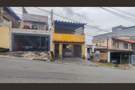 Casa à venda com 110m², 1 quarto e 2 vagasFachada