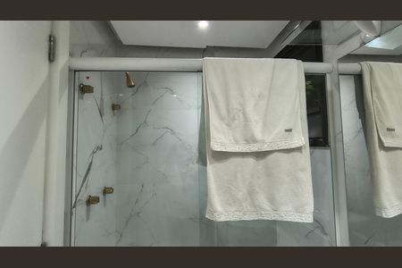 Apartamento à venda com 120m², 2 quartos e 2 vagasBanheiro Social 