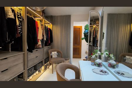 Apartamento à venda com 120m², 2 quartos e 2 vagasQuarto