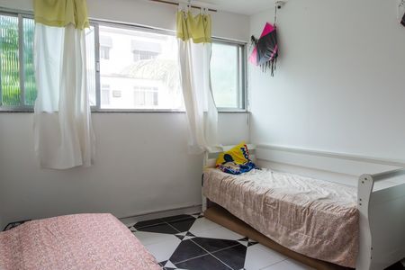 Casa à venda com 311m², 5 quartos e 1 vaga