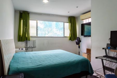 Casa à venda com 5 quartos, 311m² em Sampaio, Rio de Janeiro