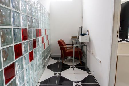 Casa à venda com 311m², 5 quartos e 1 vaga