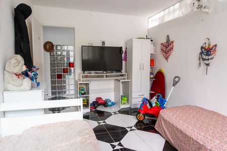 Casa à venda com 311m², 5 quartos e 1 vaga