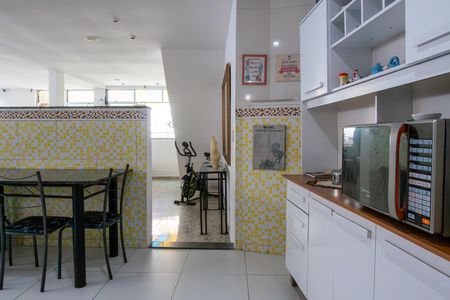 Casa à venda com 311m², 5 quartos e 1 vaga