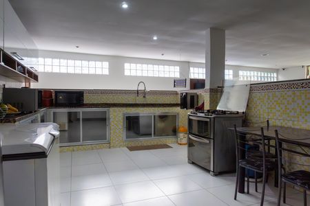 Casa à venda com 311m², 5 quartos e 1 vaga