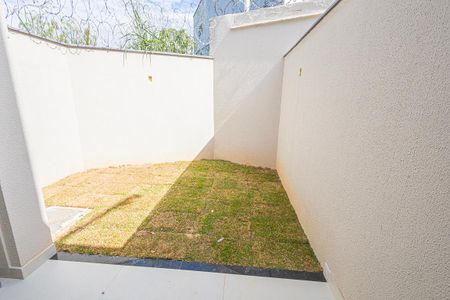 area de serviço de casa à venda com 2 quartos, 110m² em Parque Xangri-lá, Contagem