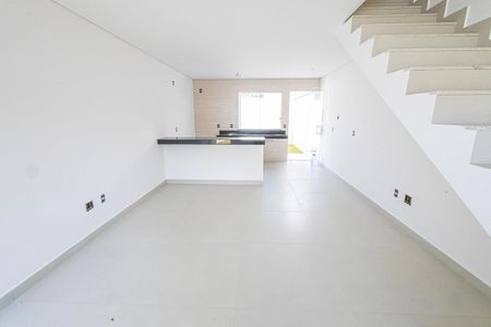 sala de casa à venda com 2 quartos, 110m² em Parque Xangri-lá, Contagem