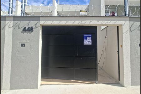 Casa à venda com 110m², 2 quartos e 2 vagas Casa à venda com 110m², 2 quartos e 2 vagasFachada / placa: tikp 77