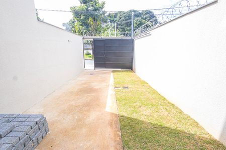 Casa à venda com 100m², 2 quartos e 1 vaga Casa à venda com 100m², 2 quartos e 1 vagagaragem