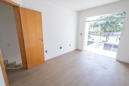 Casa à venda com 100m², 2 quartos e 1 vaga Casa à venda com 100m², 2 quartos e 1 vagaquarto 1 / varanda