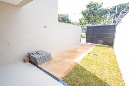 Casa à venda com 100m², 2 quartos e 1 vaga Casa à venda com 100m², 2 quartos e 1 vagagaragem