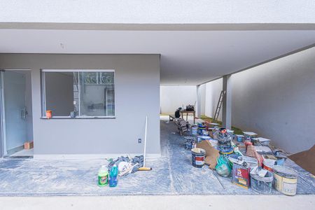 estacionamento / area de serviço de casa à venda com 3 quartos, 150m² em Parque Xangri-lá, Contagem