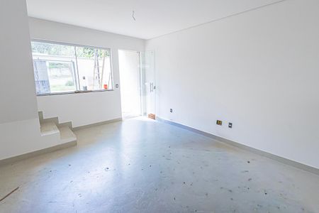 sala de casa à venda com 3 quartos, 150m² em Parque Xangri-lá, Contagem