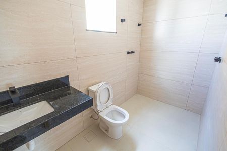 Casa à venda com 150m², 3 quartos e 3 vagassuite