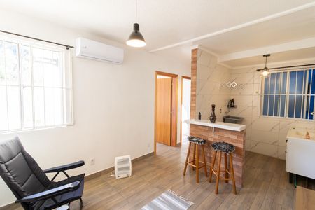 Sala de apartamento para alugar com 2 quartos, 38m² em Restinga, Porto Alegre