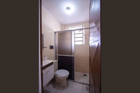 Casa para alugar com 60m², 2 quartos e 1 vaga Casa para alugar com 60m², 2 quartos e 1 vagaBanheiro