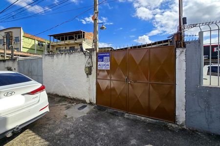 Casa para alugar com 60m², 2 quartos e 1 vaga Casa para alugar com 60m², 2 quartos e 1 vagaEntrada + placa