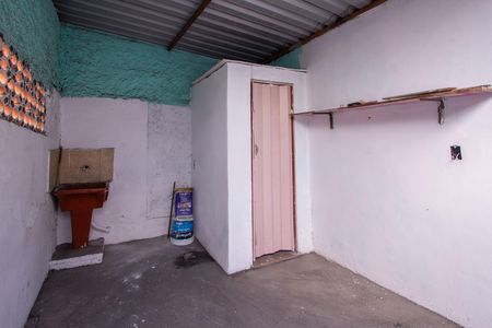 Casa para alugar com 60m², 2 quartos e 1 vaga Casa para alugar com 60m², 2 quartos e 1 vagaÁrea de Serviço