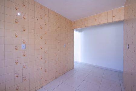 Casa para alugar com 60m², 2 quartos e 1 vaga Casa para alugar com 60m², 2 quartos e 1 vagaCozinha