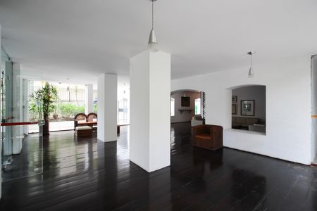 Apartamento para alugar com 142m², 3 quartos e 2 vagas Apartamento para alugar com 142m², 3 quartos e 2 vagasÁrea comum