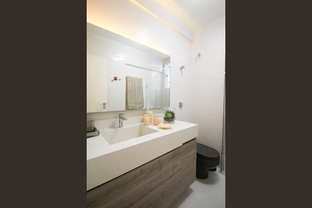 Apartamento para alugar com 142m², 3 quartos e 2 vagas Apartamento para alugar com 142m², 3 quartos e 2 vagasBanheiro