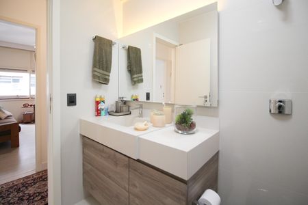 Apartamento para alugar com 142m², 3 quartos e 2 vagas Apartamento para alugar com 142m², 3 quartos e 2 vagasBanheiro