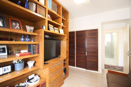 Apartamento para alugar com 142m², 3 quartos e 2 vagas Apartamento para alugar com 142m², 3 quartos e 2 vagasQuarto 2