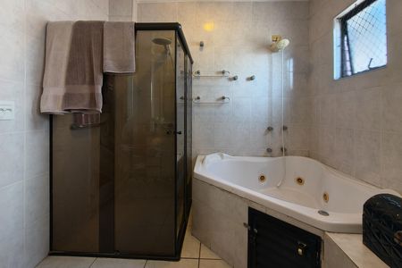 Apartamento para alugar com 301m², 3 quartos e 3 vagasBanheiro da Suíte 1