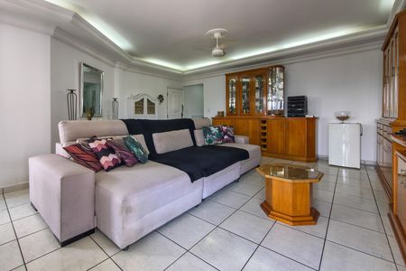 Apartamento para alugar com 301m², 3 quartos e 3 vagasSala