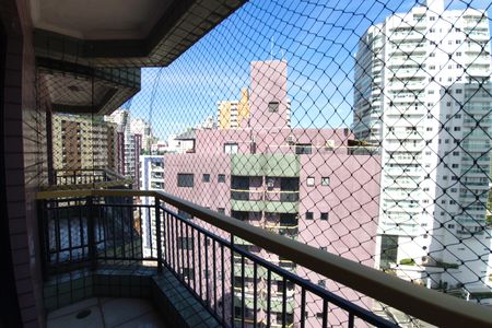 Apartamento para alugar com 301m², 3 quartos e 3 vagasSacada só quarto 