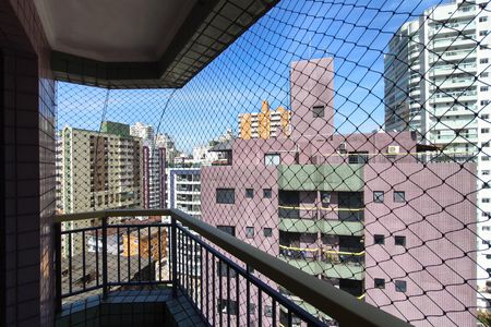 Apartamento para alugar com 301m², 3 quartos e 3 vagasSacada do quarto 3