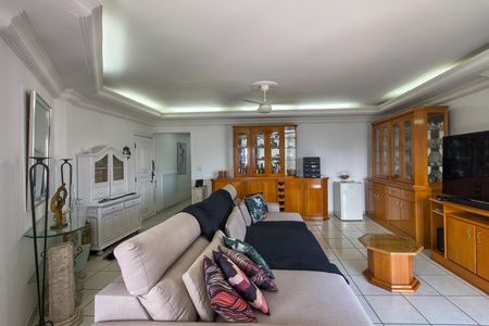 Apartamento para alugar com 301m², 3 quartos e 3 vagasSala