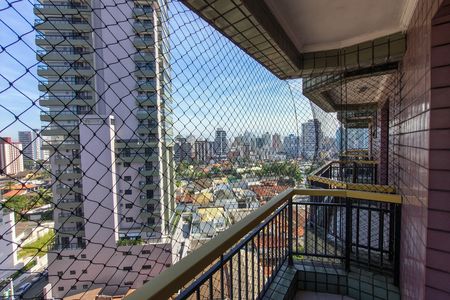 Apartamento para alugar com 301m², 3 quartos e 3 vagasSacada do quarto 3
