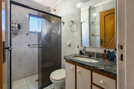 Apartamento para alugar com 301m², 3 quartos e 3 vagasBanheiro 
