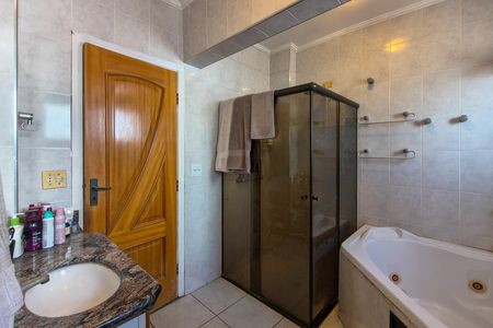 Apartamento para alugar com 301m², 3 quartos e 3 vagasBanheiro da Suíte 1