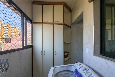 Apartamento para alugar com 301m², 3 quartos e 3 vagasÁrea de Serviço