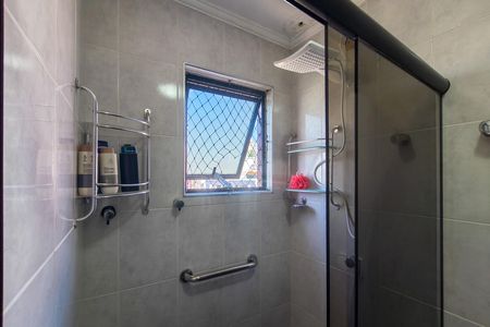 Apartamento para alugar com 301m², 3 quartos e 3 vagasBanheiro 