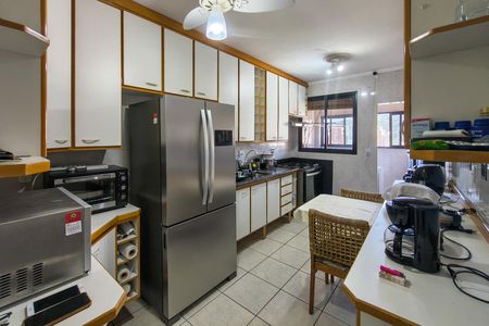 Apartamento para alugar com 301m², 3 quartos e 3 vagasCozinha 