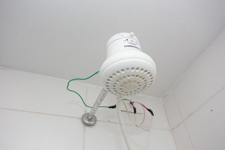 Apartamento para alugar com 42m², 2 quartos e sem vaga Apartamento para alugar com 42m², 2 quartos e sem vagaBanheiro - Chuveiro