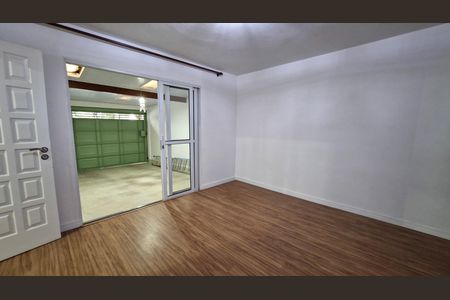 Casa para alugar com 113m², 3 quartos e 2 vagas