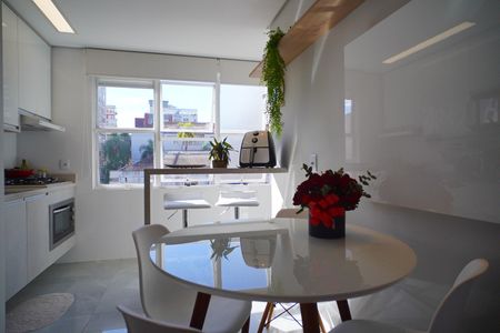 Apartamento à venda com 70m², 2 quartos e 1 vaga Apartamento à venda com 70m², 2 quartos e 1 vagaCozinha