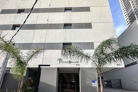 Studio à venda com 30m², 1 quarto e sem vaga Studio à venda com 30m², 1 quarto e sem vagaEntrada