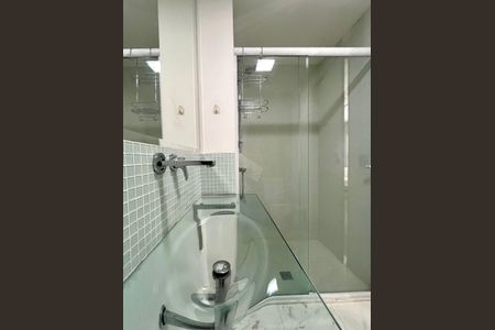 Apartamento à venda com 70m², 1 quarto e 1 vaga Apartamento à venda com 70m², 1 quarto e 1 vagaBanheiro