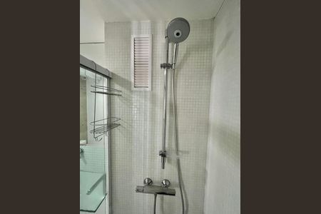 Banheiro de apartamento para alugar com 1 quarto, 70m² em Centro, Campinas