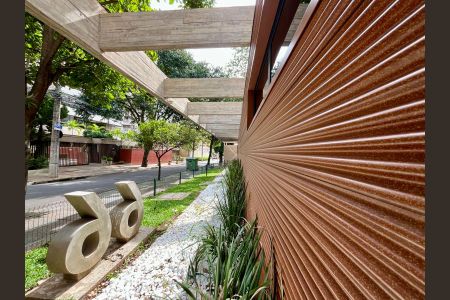 Apartamento à venda com 70m², 1 quarto e 1 vaga Apartamento à venda com 70m², 1 quarto e 1 vagaFachada e portaria